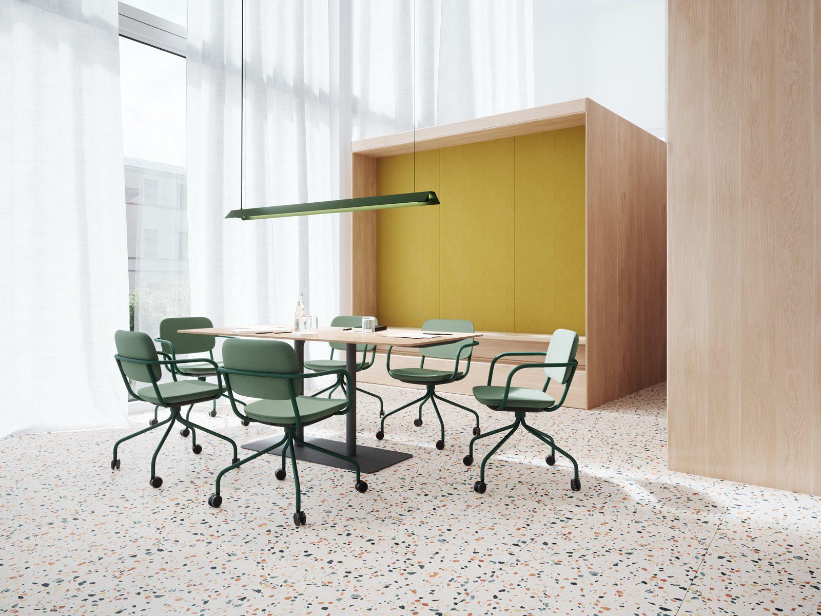 meeting-room-profim-normo-500hc-lp-ral-6004-synergy-lds49-revo-rable-t180-ral-9005-na