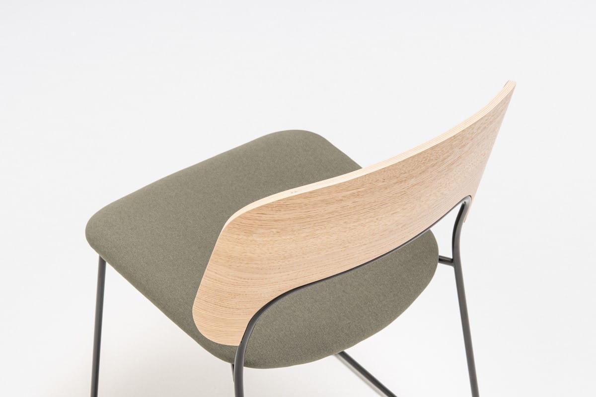 seating chair afi mdd q18 ral9005 natural oak veneer (12)